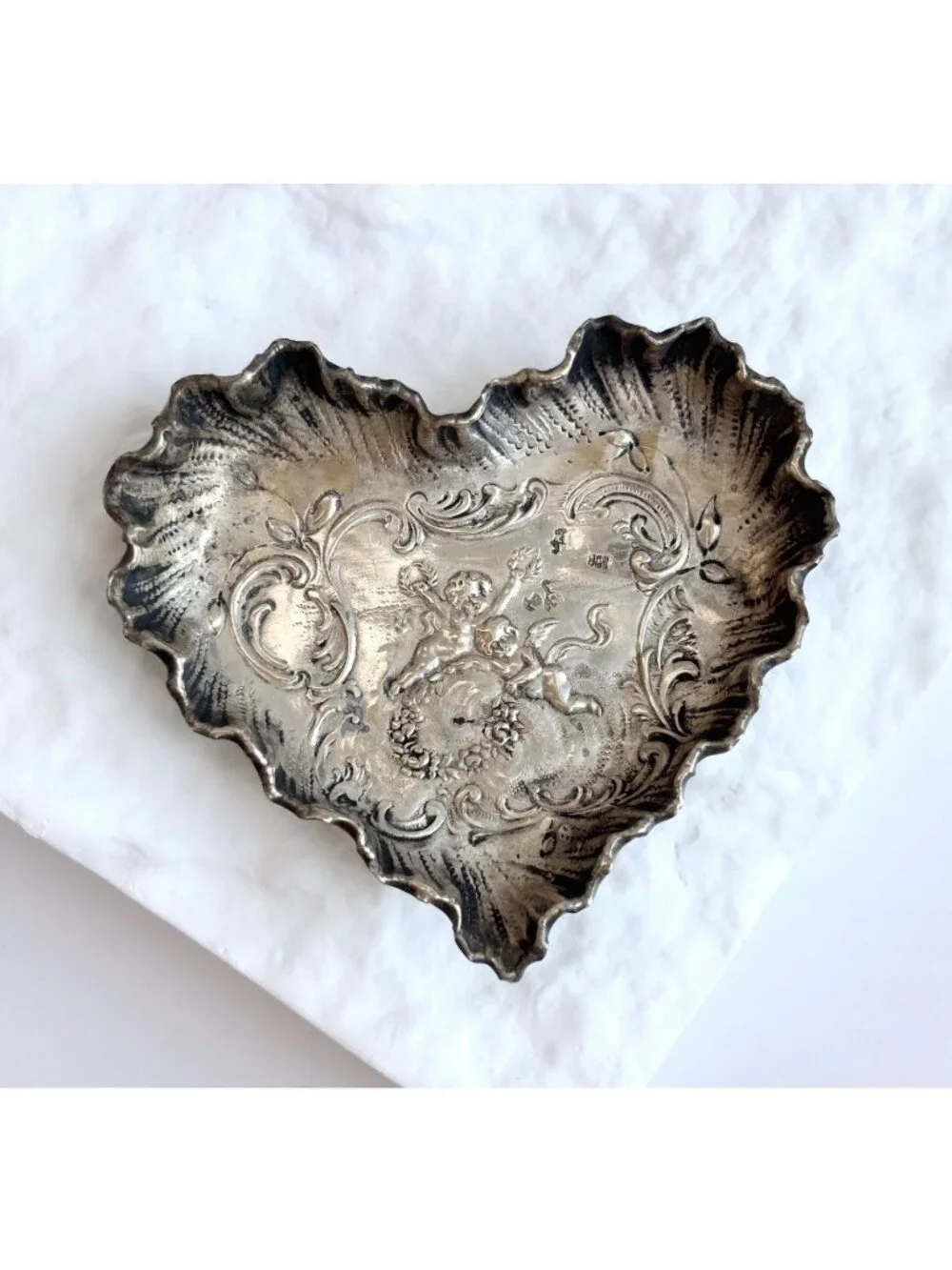 RARE Repousse Cherub Floral Vintage Sterling Silver Heart Shaped Scalloped Dish